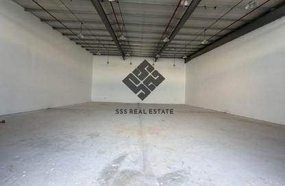 Warehouse - Studio for rent in Umm Dir - Umm Al Quwain