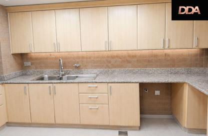 Apartment - 2 Bedrooms - 2 Bathrooms for rent in Al Anbara - Shoreline Apartments - Palm Jumeirah - Dubai