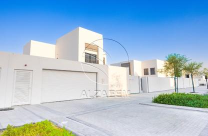 Villa - 4 Bedrooms - 5 Bathrooms for rent in Fay Alreeman - Al Shamkha - Abu Dhabi Villa - 4 Bedrooms - 5 Bathrooms for rent in Fay Alreeman - Al Shamkha - Abu Dhabi