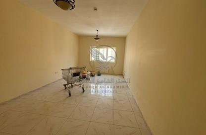 Apartment - 1 - 2 for rent in Al Khan Corniche - Al Khan - Sharjah