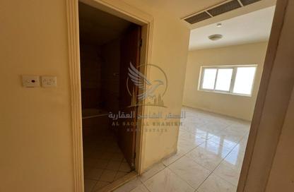 Apartment - 1 - 2 for rent in Al Khan Corniche - Al Khan - Sharjah