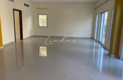 Villa - 4 Bedrooms - 5 Bathrooms for rent in District 12 - Jumeirah Village Circle - Dubai