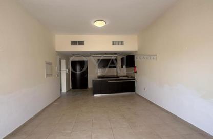 Apartment - 2 Bedrooms - 2 Bathrooms for sale in Al Thamam 07 - Al Thamam - Remraam - Dubai Apartment - 2 Bedrooms - 2 Bathrooms for sale in Al Thamam 07 - Al Thamam - Remraam - Dubai