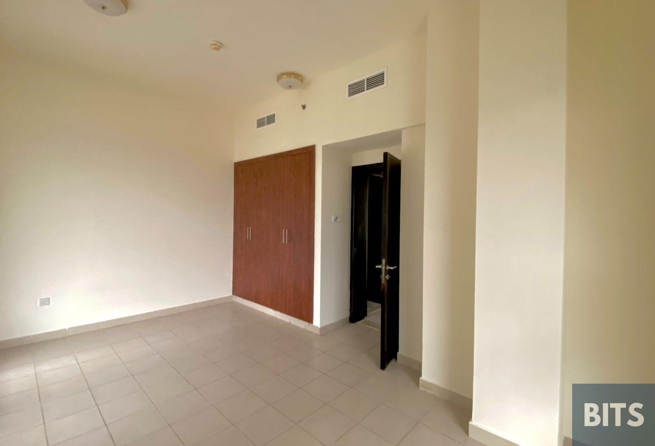 2 Bedrooms | Mid Floor | Ready To Move photo 9