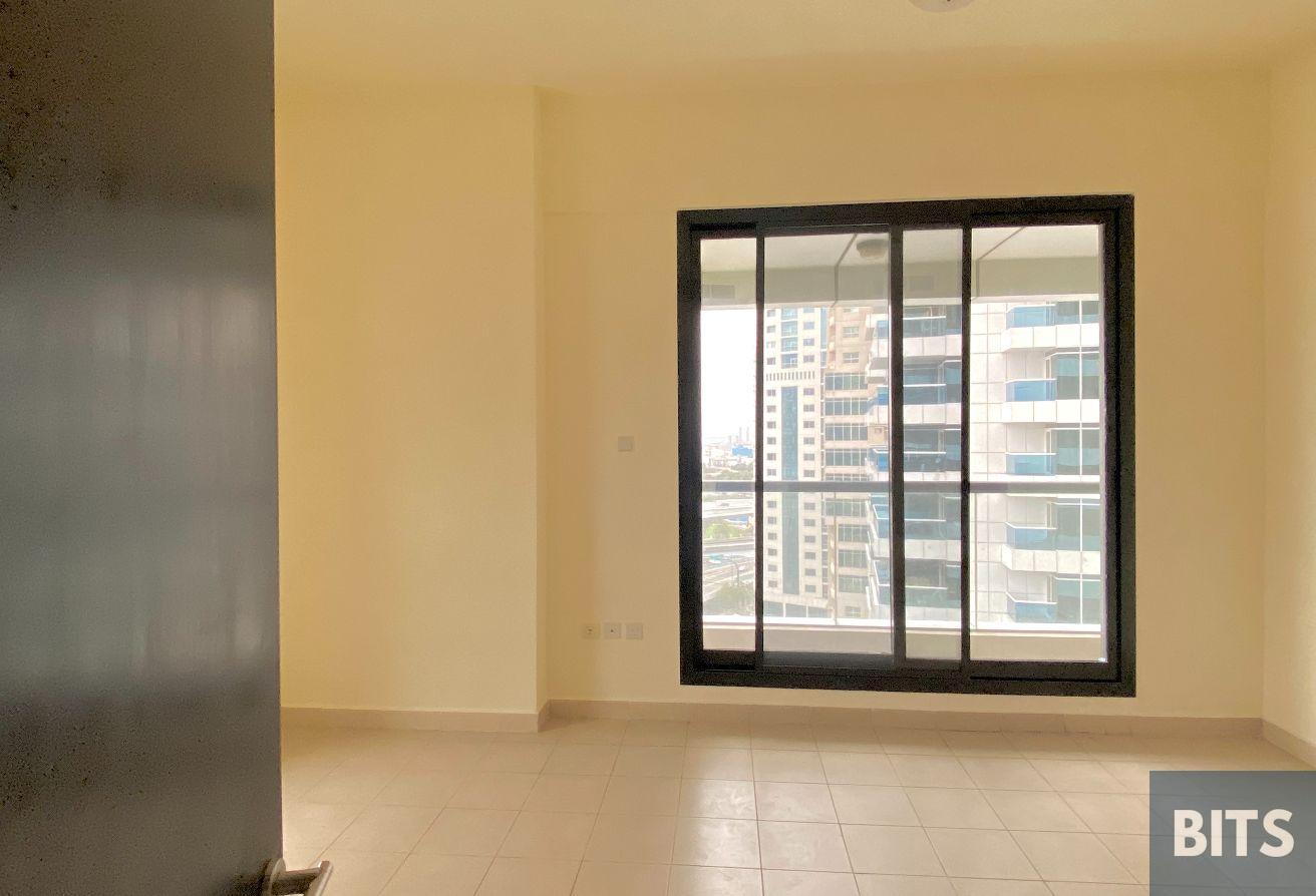 2 Bedrooms | Mid Floor | Ready To Move photo 8