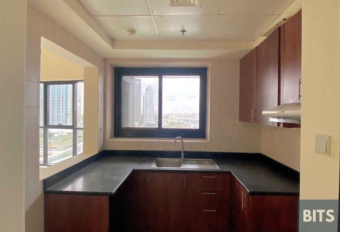 2 Bedrooms | Mid Floor | Ready To Move photo 5