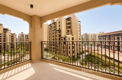 Apartment - 2 - 2 for rent in Al Jazi 4 - Al Jazi - Madinat Jumeirah Living - Umm Suqeim 3 - Umm Suqeim - Dubai