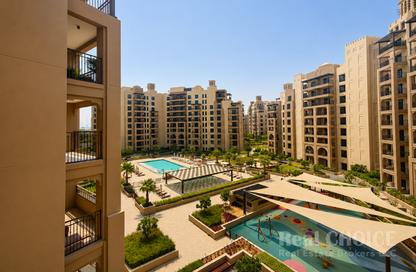 Apartment - 2 - 2 for rent in Al Jazi 4 - Al Jazi - Madinat Jumeirah Living - Umm Suqeim 3 - Umm Suqeim - Dubai