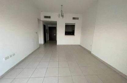 Apartment - 1 Bedroom - 2 Bathrooms for rent in University View - Dubai Silicon Oasis - Dubai