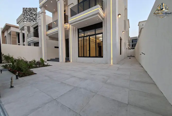 153760138 - Property Image 2