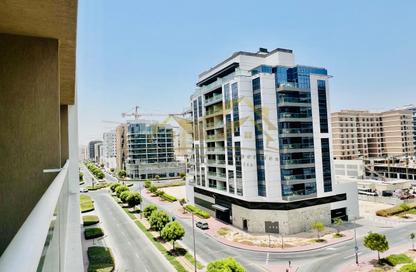 Apartment - 1 Bedroom - 2 Bathrooms for rent in Jumeirah Garden City - Al Satwa - Dubai