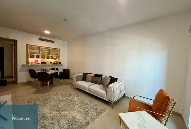 PRIME LOCATION | FURNISHED | LUXURY LIVING photo 2