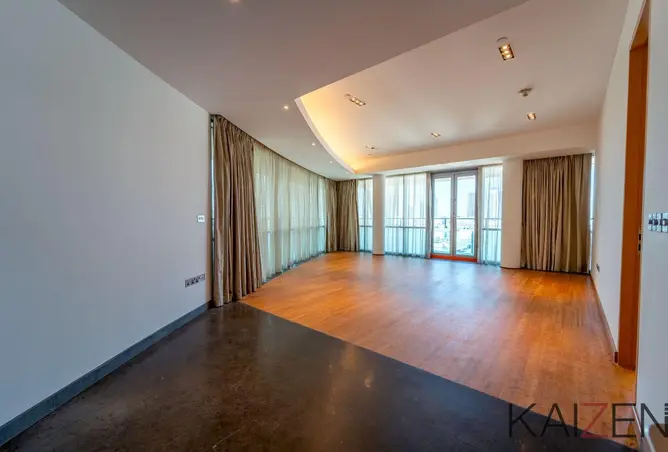 155583408 - Property Image 3