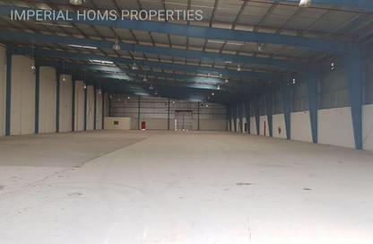 Warehouse - Studio - 2 Bathrooms for rent in Umm Al Thuoob - Umm Al Quwain