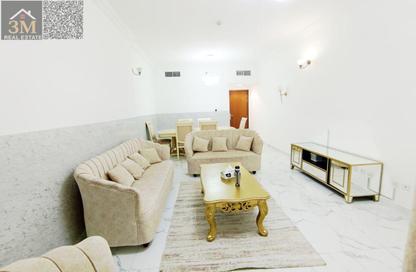 Apartment - 2 Bedrooms - 2 Bathrooms for rent in Oasis Tower - Al Rashidiya 1 - Al Rashidiya - Ajman