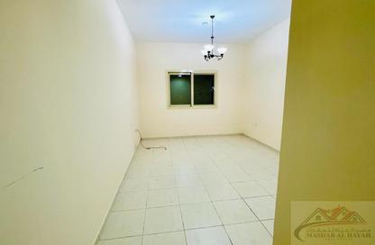 Apartment - 1 Bedroom - 2 Bathrooms for rent in Muwaileh 29 Building - Muwaileh - Sharjah