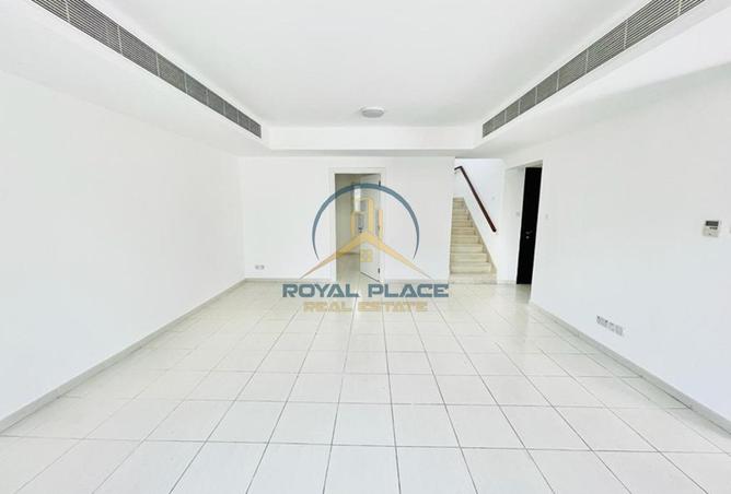 126120837 - Property Image 3