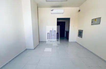 Apartment - Studio - 1 Bathroom for rent in Fire Station Road - Muwaileh - Sharjah