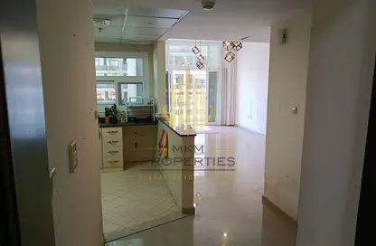 شقة - غرفة نوم - 1 حمام للايجار في برج يونى استايت الرياضية - مدينة دبي الرياضية - دبي