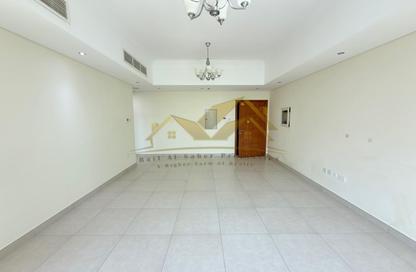 Apartment - 2 Bedrooms - 3 Bathrooms for rent in Jumeirah Garden City - Al Satwa - Dubai