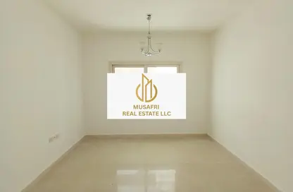 شقة - غرفة نوم - 2 حمامات للايجار في برج الحفيت - شارع التعاون - التعاون - الشارقة