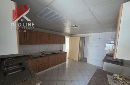 Apartment - 3 Bedrooms - 2 Bathrooms for rent in Al Mujarrah - Al Sharq - Sharjah