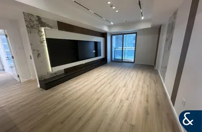 Apartment - 2 Bedrooms - 3 Bathrooms for sale in Princess Tower - Dubai Marina - Dubai