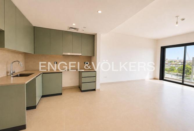 102837132 - Property Image 2