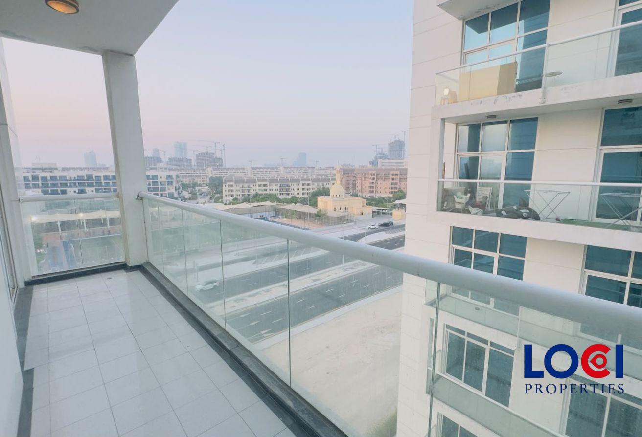 READY TO BOOK | FAMILY AREA | UPGRADED | SPACIOUS photo 12