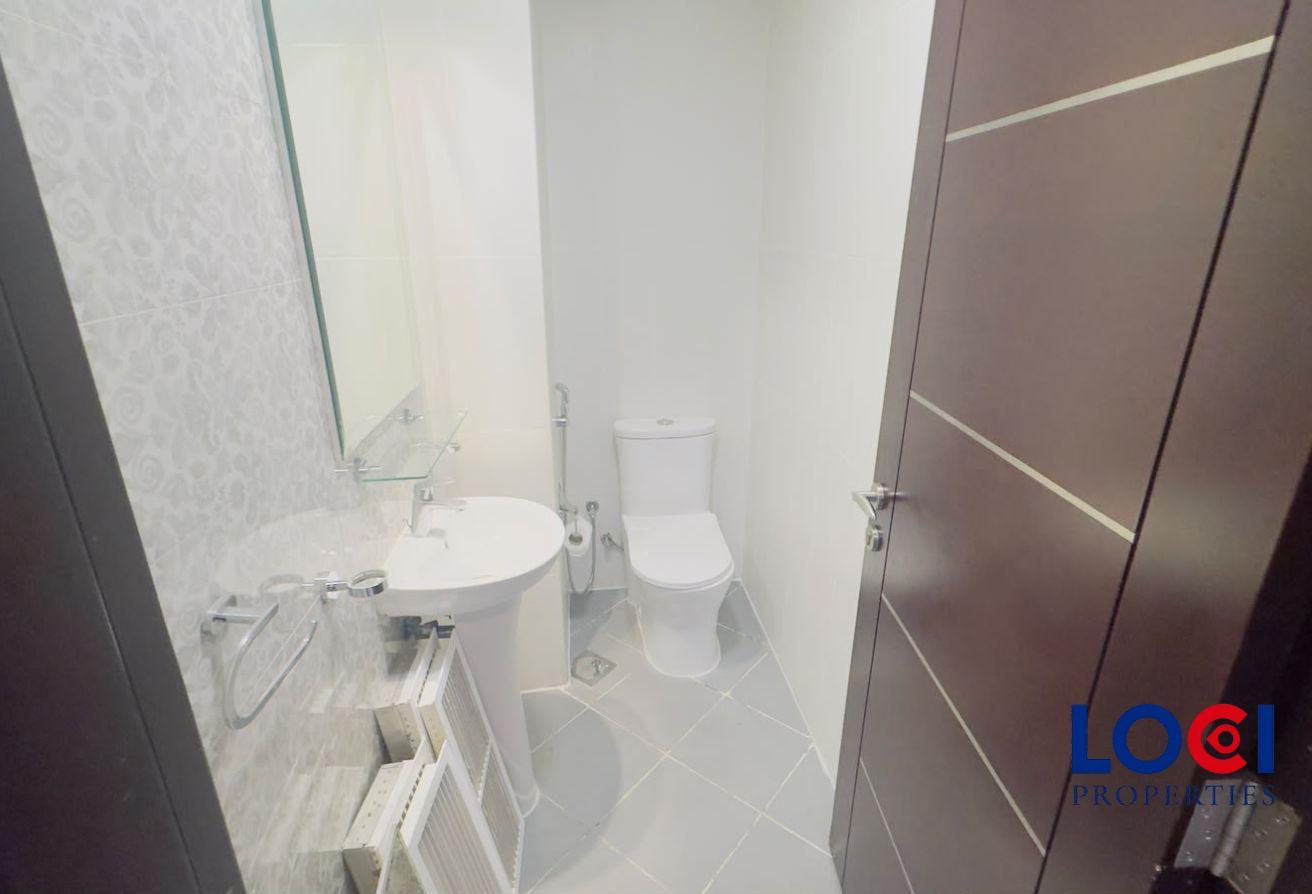 READY TO BOOK | FAMILY AREA | UPGRADED | SPACIOUS photo 18
