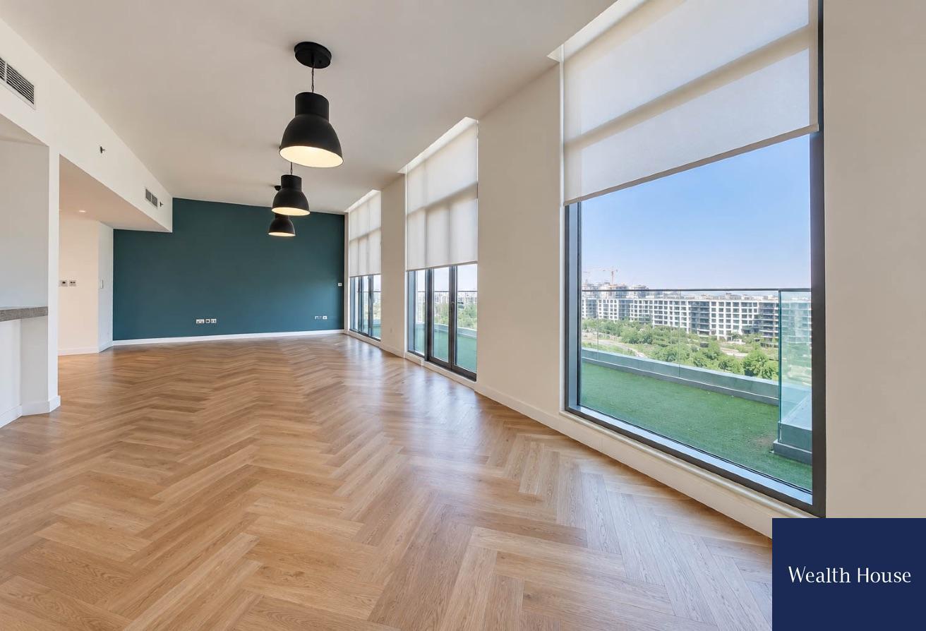 Vacant | 3BR + M | Park View | Spacious photo 4