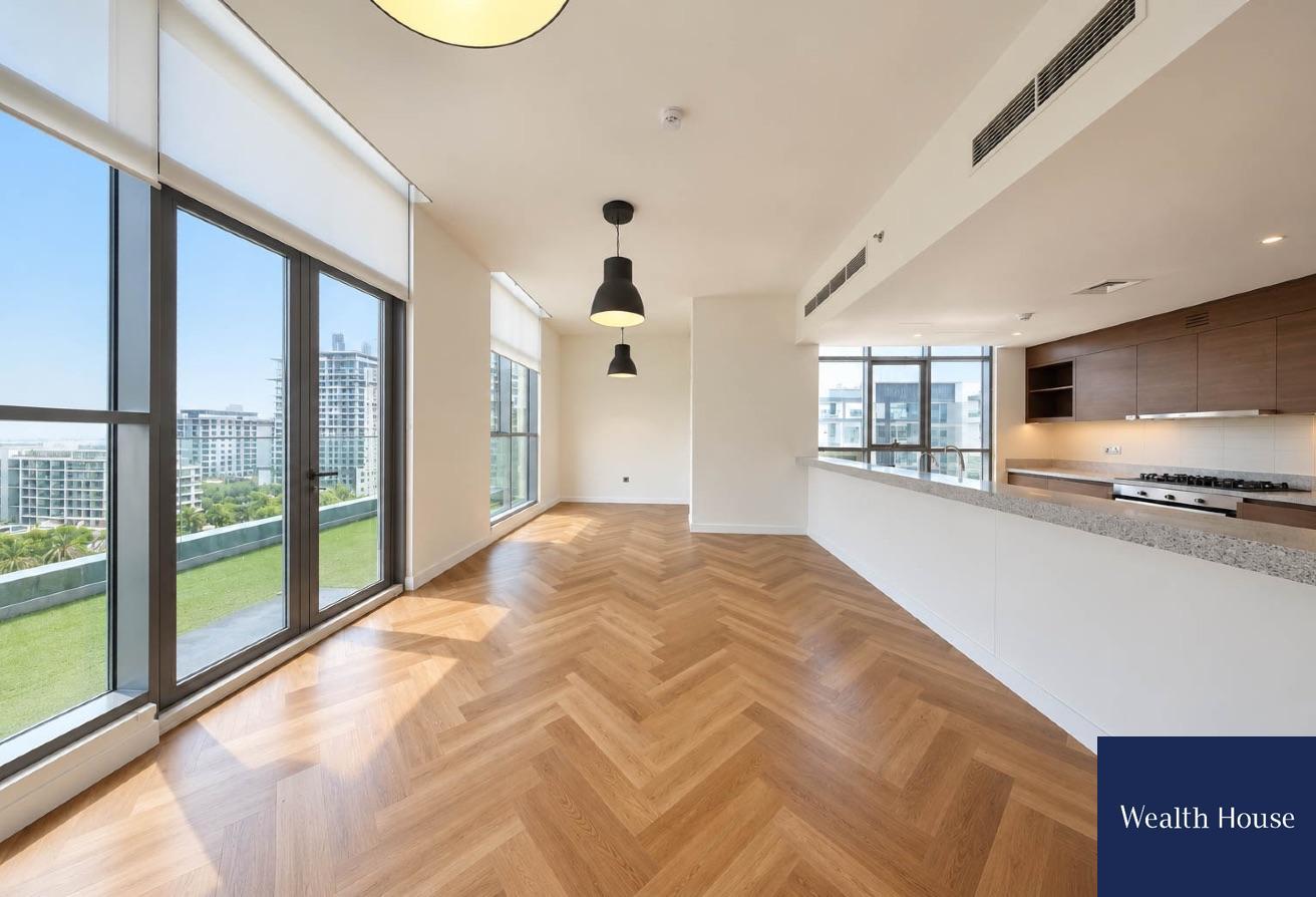 Vacant | 3BR + M | Park View | Spacious photo 9
