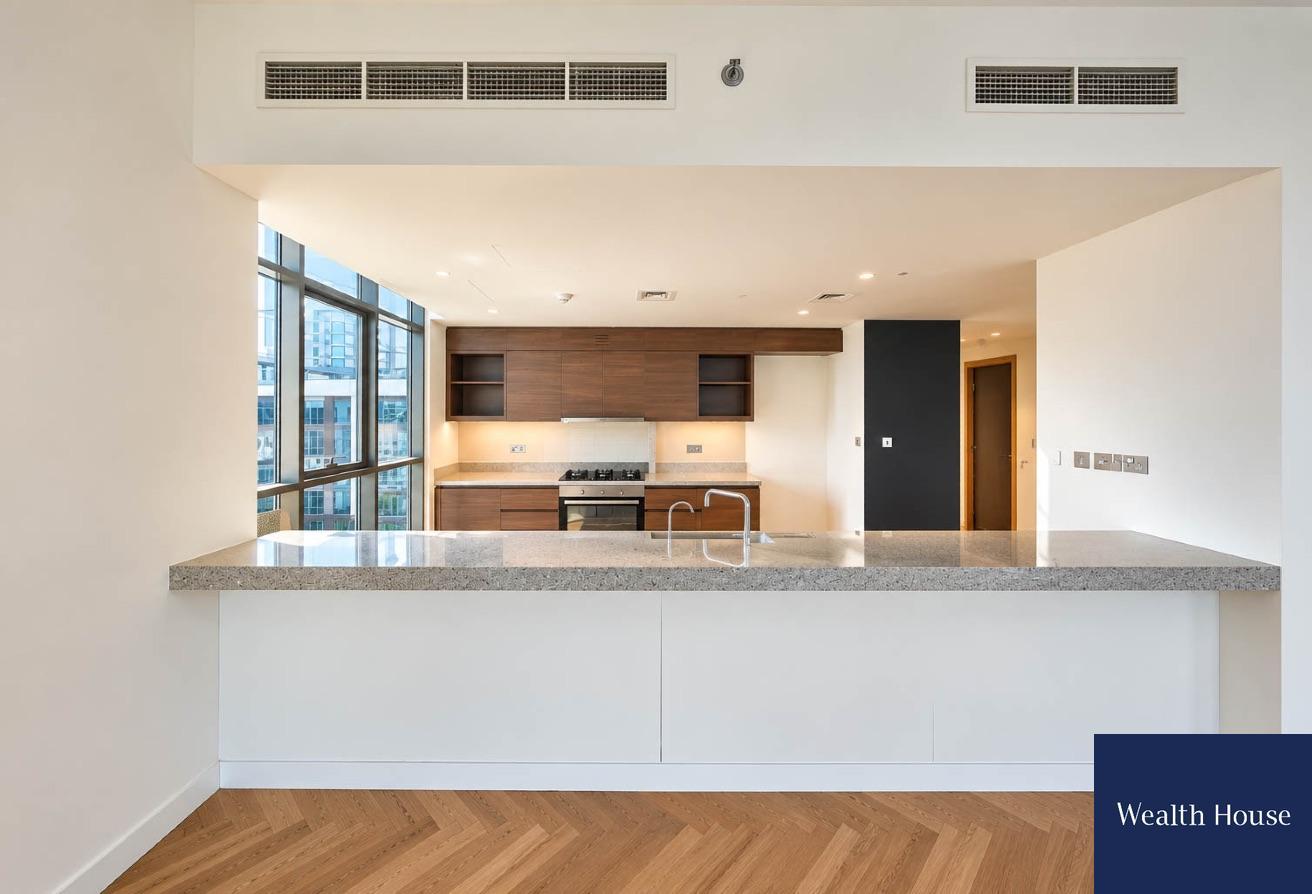 Vacant | 3BR + M | Park View | Spacious photo 7