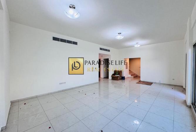 76983449 - Property Image 3