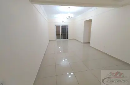 Apartment - 3 Bedrooms - 3 Bathrooms for rent in Muwaileh 29 Building - Muwaileh - Sharjah