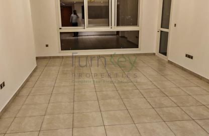Apartment - 2 Bedrooms - 3 Bathrooms for rent in Marina Residences 5 - Marina Residences - Palm Jumeirah - Dubai