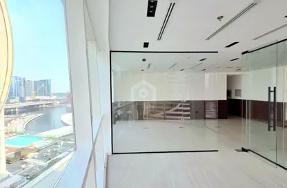 مكتب - استوديو للايجار في B2B  برج - الخليج التجاري - دبي