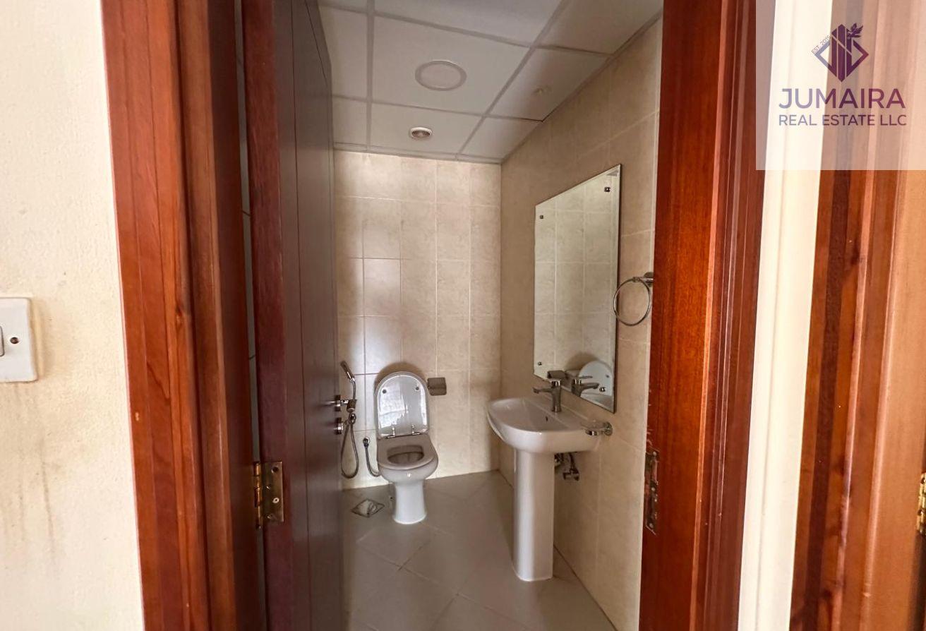 Spacious 2BR | Community & Al Hamra Mall View
