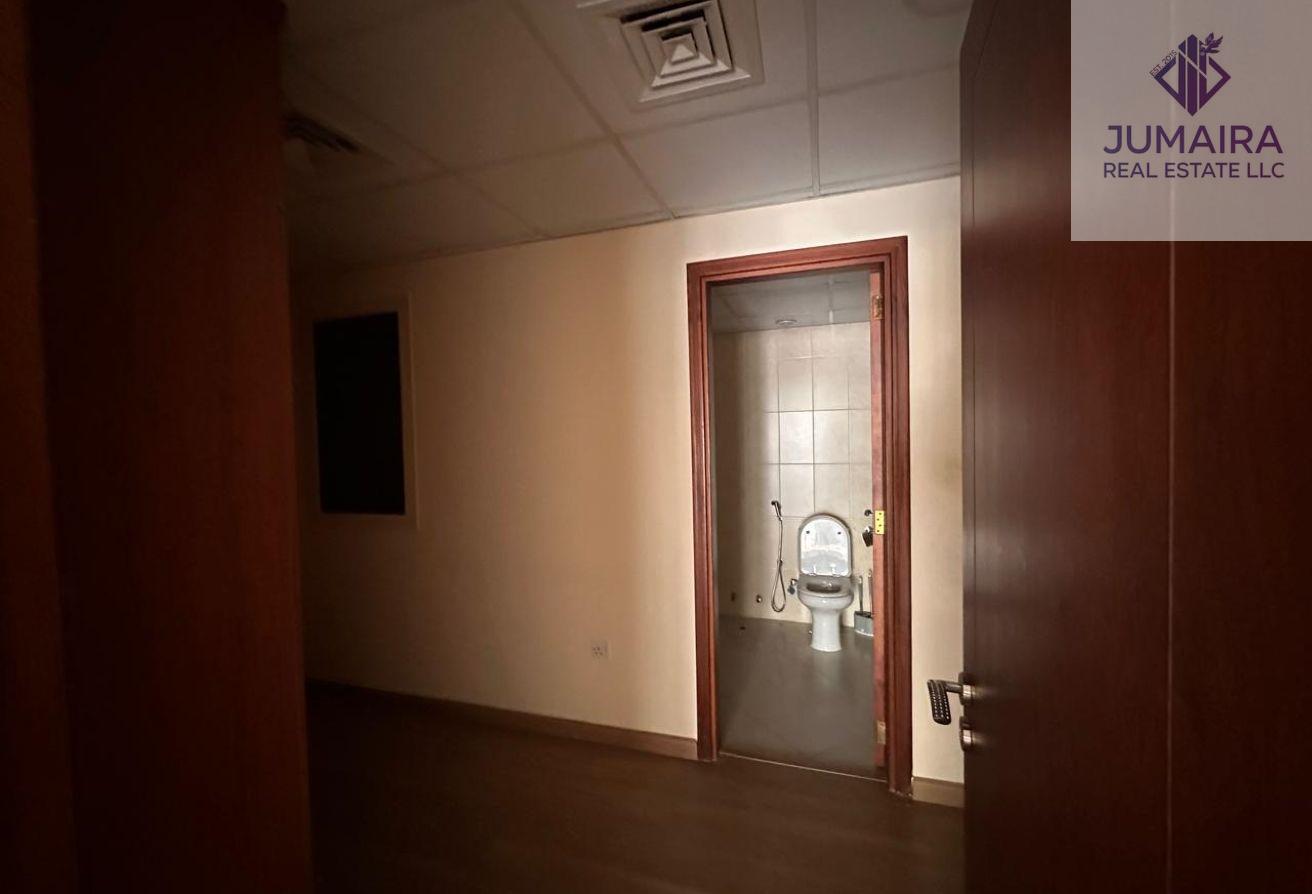 Spacious 2BR | Community & Al Hamra Mall View