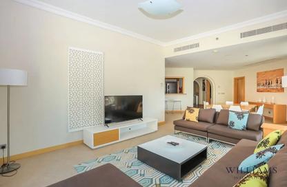 Apartment - 3 Bedrooms - 4 Bathrooms for rent in Al Das - Shoreline Apartments - Palm Jumeirah - Dubai