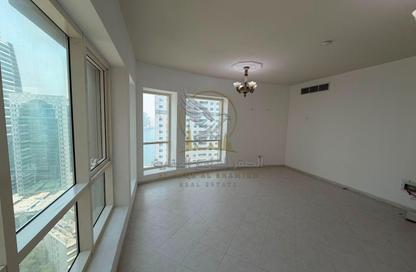 Apartment - 1 - 2 for rent in Al Majaz 3 - Al Majaz - Sharjah