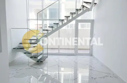 Apartment - 2 Bedrooms - 3 Bathrooms for sale in Oasis 2 - Oasis Residences - Masdar City - Abu Dhabi Apartment - 2 Bedrooms - 3 Bathrooms for sale in Oasis 2 - Oasis Residences - Masdar City - Abu Dhabi