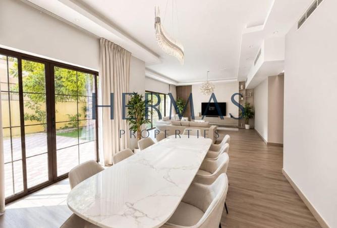 135621988 - Property Image 2