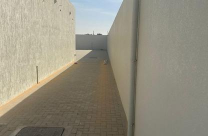 Factory - Studio - 1 Bathroom for rent in Al Sajaa Industrial - Al Sajaa - Sharjah