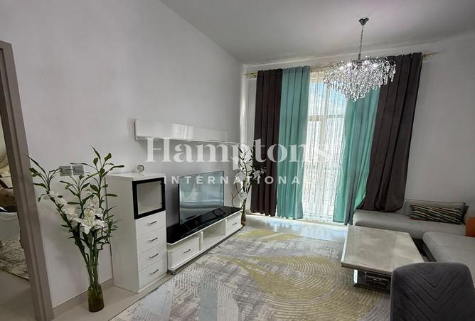 16111201 - Property Image 2