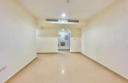 Apartment - 2 Bedrooms - 2 Bathrooms for rent in Fire Station Road - Muwaileh - Sharjah