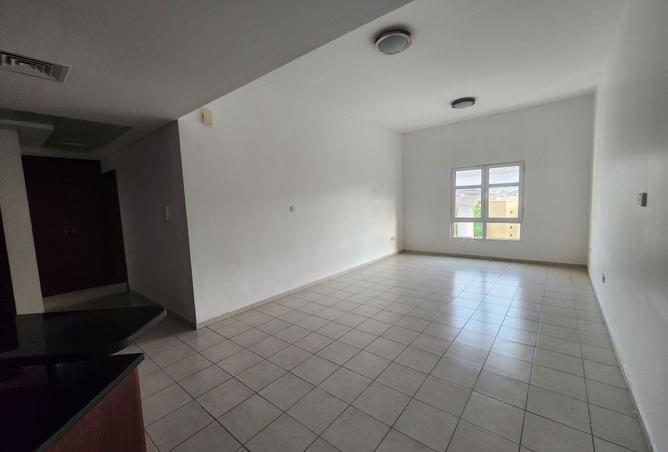 VACANT 1 BHK | MED ST 4 | U TYPE | VASTU FLAT