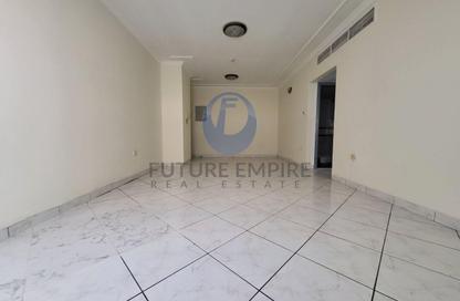 Apartment - 2 Bedrooms - 3 Bathrooms for rent in Al Durah Building - Al Karama - Dubai