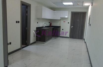 Apartment - 1 - 1 for rent in Rukan Tower B - Rukan Tower - Rukan - Dubai Apartment - 1 - 1 for rent in Rukan Tower B - Rukan Tower - Rukan - Dubai