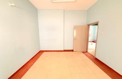 Apartment - 1 Bedroom - 1 Bathroom for rent in Fire Station Road - Muwaileh - Sharjah Apartment - 1 Bedroom - 1 Bathroom for rent in Fire Station Road - Muwaileh - Sharjah